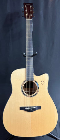 Yamaha TAG3 C TransAcoustic Dreadnought Cutaway Acoustic-Electric Guitar Gloss Natural w/ Case