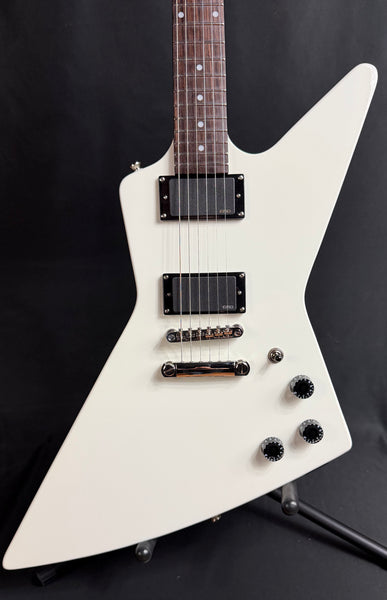 Epiphone Explorer 80's EMG Electric Guitar Classic White Finish w/ Gig Bag