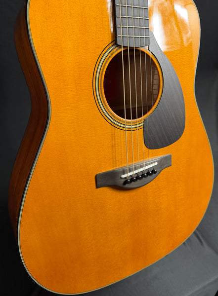 Yamaha FG5 GL Red Label Dreadnought Acoustic Guitar Gloss Vintage Natural w/ OHSC (35A)