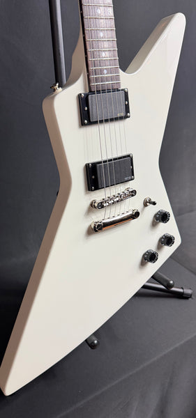 Epiphone Explorer 80's EMG Electric Guitar Classic White Finish w/ Gig Bag