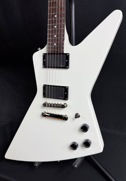 Epiphone Explorer 80's EMG Electric Guitar Classic White Finish w/ Gig Bag