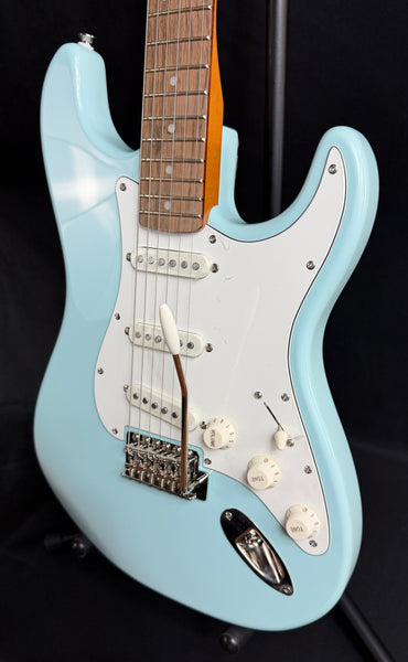 Squier FSR Classic Vibe 70's Stratocaster Electric Guitar Sonic Blue Finish (713)