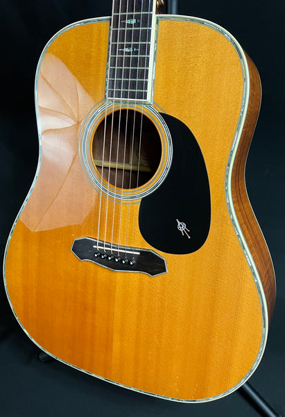 Alvarez Yairi DY-91 Flamed Koa Dreadnought Acoustic Guitar Gloss Natural w/ OHSC