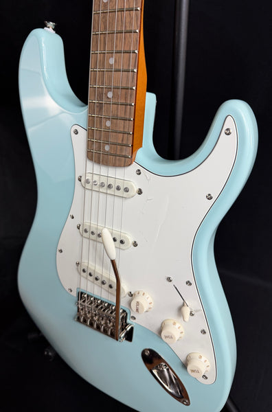 Squier FSR Classic Vibe 70's Stratocaster Electric Guitar Sonic Blue Finish (713)