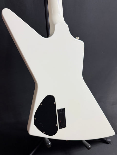 Epiphone Explorer 80's EMG Electric Guitar Classic White Finish w/ Gig Bag