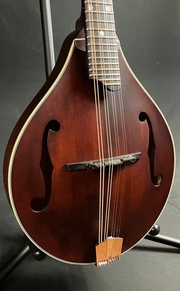 Eastman MD305 A-Style Mandolin Classic Finish w/ Gig Bag