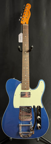 Squier Classic Vibe Custom Telecaster SH Electric Guitar Lake Placid Blue w/ Bigsby