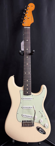 Fender Vintera II '60s Stratocaster Electric Guitar Olympic White w/ Gig Bag