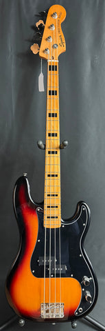 Squier Classic Vibe 70's Precision Bass 4-String Bass Guitar 3-Tone Sunburst (674)