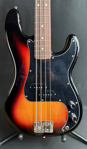 Fender Player II Precision Bass 4-String Bass Guitar 3-Tone Sunburst Finish