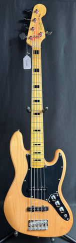 Squier Classic Vibe 70's Jazz Bass V 5-String Bass Guitar Gloss Natural Finish
