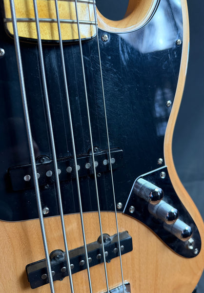 Squier Classic Vibe 70's Jazz Bass V 5-String Bass Guitar Gloss Natural Finish