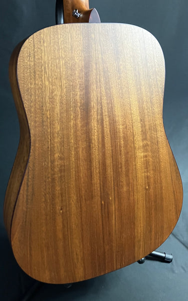 Martin D-16E Dreadnought Acoustic-Electric Guitar Ovangkol Burst w/ Case