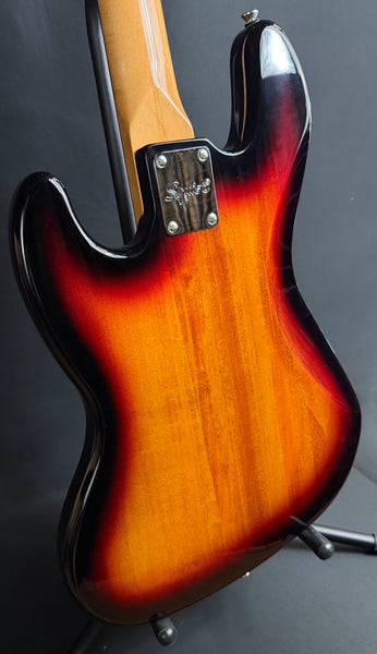 Squier Classic Vibe 60's Jazz Bass 4-String Bass Guitar 3-Tone Sunburst (725)