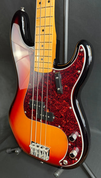 Fender Vintera III Late '60s Precision Bass 4-String Bass Guitar 3-Tone Sunburst w/ Gig Bag
