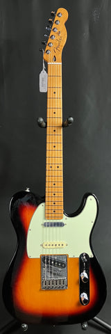Fender Player Plus Nashville Telecaster Electric Guitar 3-Tone Sunburst w/ Gig Bag