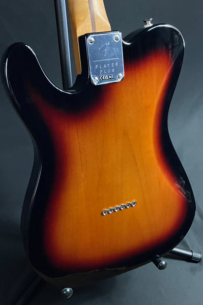Fender Player Plus Nashville Telecaster Electric Guitar 3-Tone Sunburst w/ Gig Bag