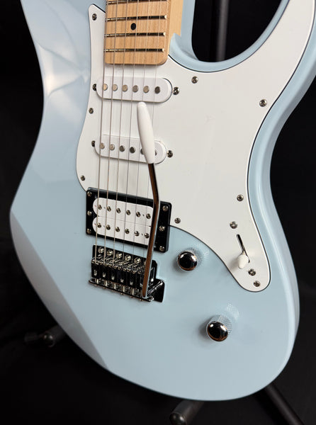 Yamaha PAC112VM Pacifica Electric Guitar Ice Blue Finish (001)