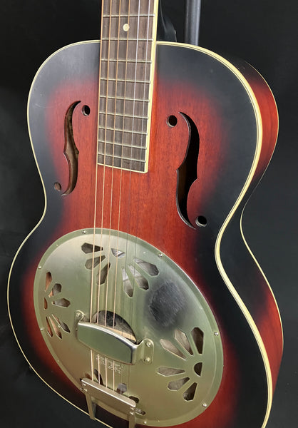 Gretsch G9240 Alligator Round Neck Resonator Guitar Vintage Sunburst