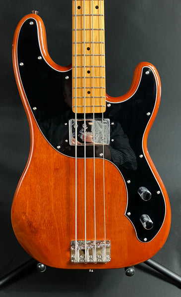 Squier Classic Vibe Telecaster Bass 4-String Bass Guitar Mocha Finish