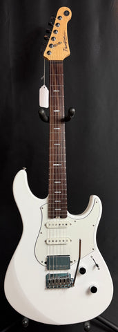 Yamaha PACS+12 Pacifica Standard Plus Electric Guitar Shell White Finish w/ Gig Bag (122)