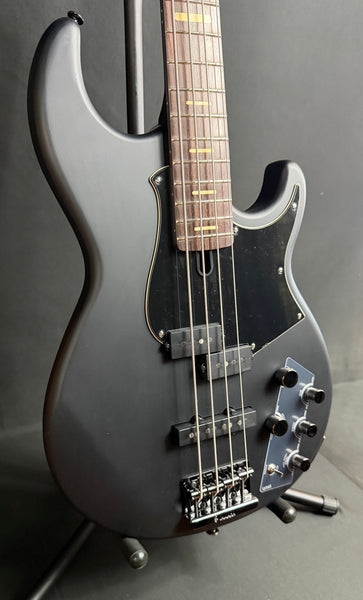 Yamaha BB734A Broad Bass 4-String Bass Guitar Translucent Matte Black w/ Gig Bag (561)