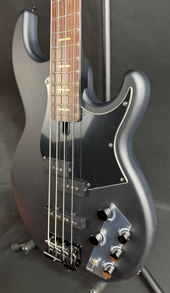 Yamaha BB734A Broad Bass 4-String Bass Guitar Translucent Matte Black w/ Gig Bag (561)