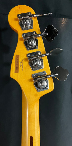 Squier Classic Vibe 60's Jazz Bass 4-String Bass Guitar 3-Tone Sunburst