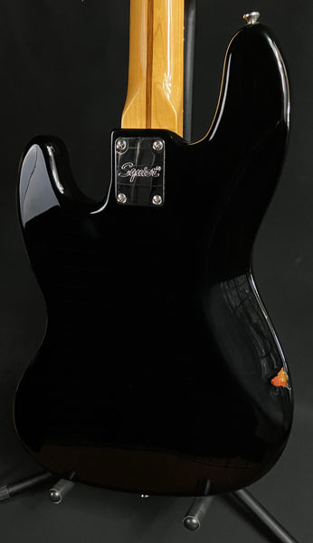 Squier Classic Vibe 70's Jazz Bass 4-String Bass Guitar Gloss Black