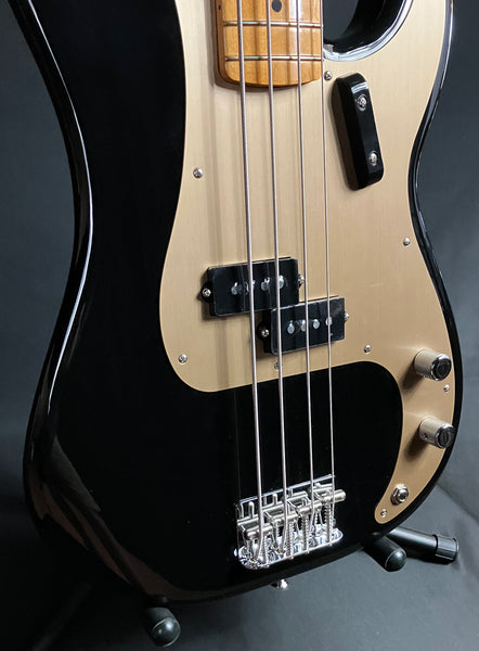 Fender Vintera II '50s Precision Bass 4-String Bass Guitar Gloss Black w/ Gig Bag