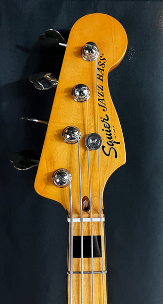 Squier Classic Vibe 70's Jazz Bass 4-String Bass Guitar Gloss Natural Finish
