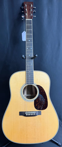 Martin HD-35 (2026) Standard Dreadnought Acoustic Guitar Gloss Natural w/ Case