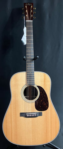 Martin D-28 Modern Deluxe Dreadnought Acoustic Guitar Natural Gloss w/ Case