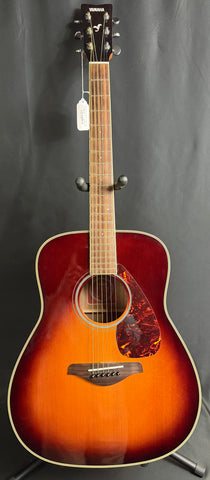 Yamaha FG720S Dreadnought Acoustic Guitar Brown Sunburst Finish w/ Case