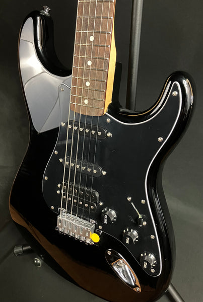 Fender Standard Stratocaster HSS (2025) Electric Guitar Gloss Black Finish