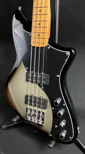 Fender Player Plus Active Meteora Bass 4-String Bass Guitar Silverburst w/ Gig Bag