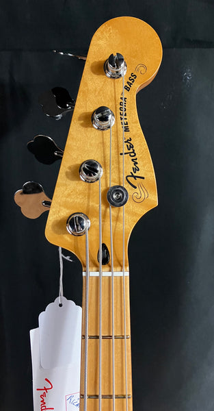 Fender Player Plus Active Meteora Bass 4-String Bass Guitar Silverburst w/ Gig Bag