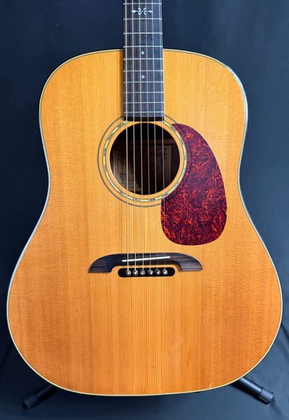 Alvarez Yairi DY-52 Canyon Creek Dreadnought Acoustic Guitar Gloss Natural w/ Case