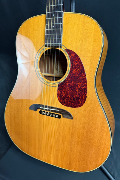 Alvarez Yairi DY-52 Canyon Creek Dreadnought Acoustic Guitar Gloss Natural w/ Case