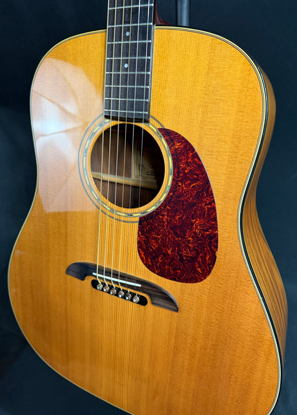 Alvarez Yairi DY-52 Canyon Creek Dreadnought Acoustic Guitar Gloss Natural w/ Case