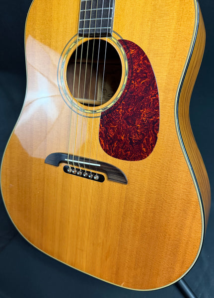 Alvarez Yairi DY-52 Canyon Creek Dreadnought Acoustic Guitar Gloss Natural w/ Case