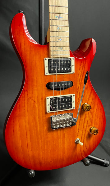 Jackson JS32Q DKA Dinky Arch Top Electric Guitar Dark Sunburst w/ Floyd Rose