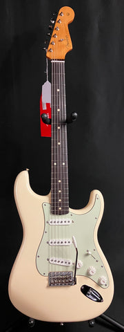 Fender Vintera II '60s Stratocaster Electric Guitar Olympic White w/ Gig Bag