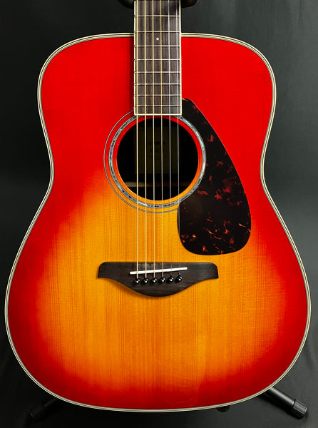 Yamaha FG830AB Dreadnought Acoustic Guitar Autumn Burst Finish