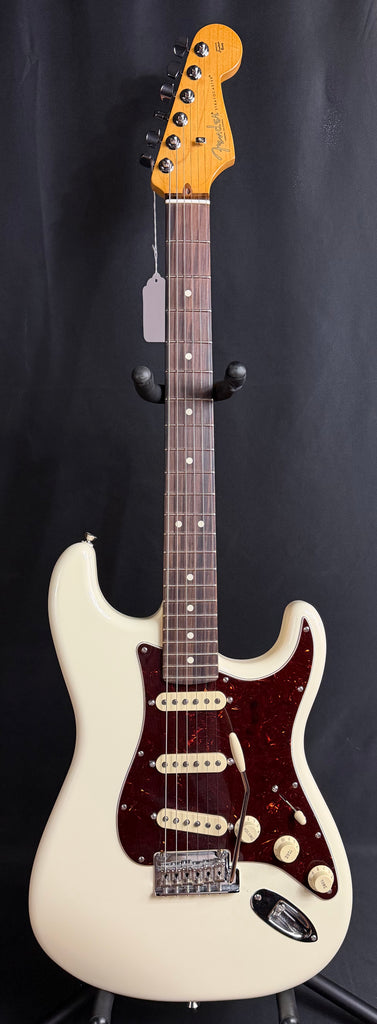 Fender American Professional II Stratocaster Electric Guitar Olympic White w/ OHSC