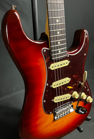 Fender Vintera '60s Telecaster Bigsby Electric Guitar 3-Tone Sunburst w/ Gig Bag