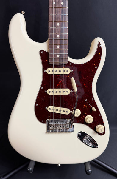 Fender American Professional II Stratocaster Electric Guitar Olympic White w/ OHSC