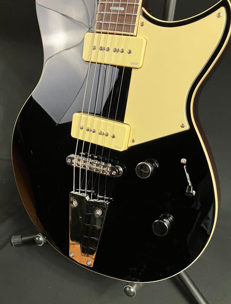 Yamaha RSS02T Revstar Standard Electric Guitar Gloss Black Finish w/ Gig Bag (104)