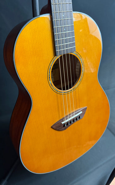 Yamaha CSF1MVN Parlor Acoustic-Electric Guitar Vintage Tint w/ Gig Bag