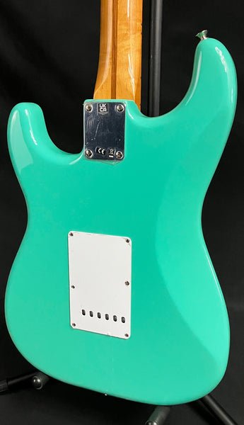 Fender Vintera 50's Stratocaster Electric Guitar Sea Foam Green w/ Gig Bag